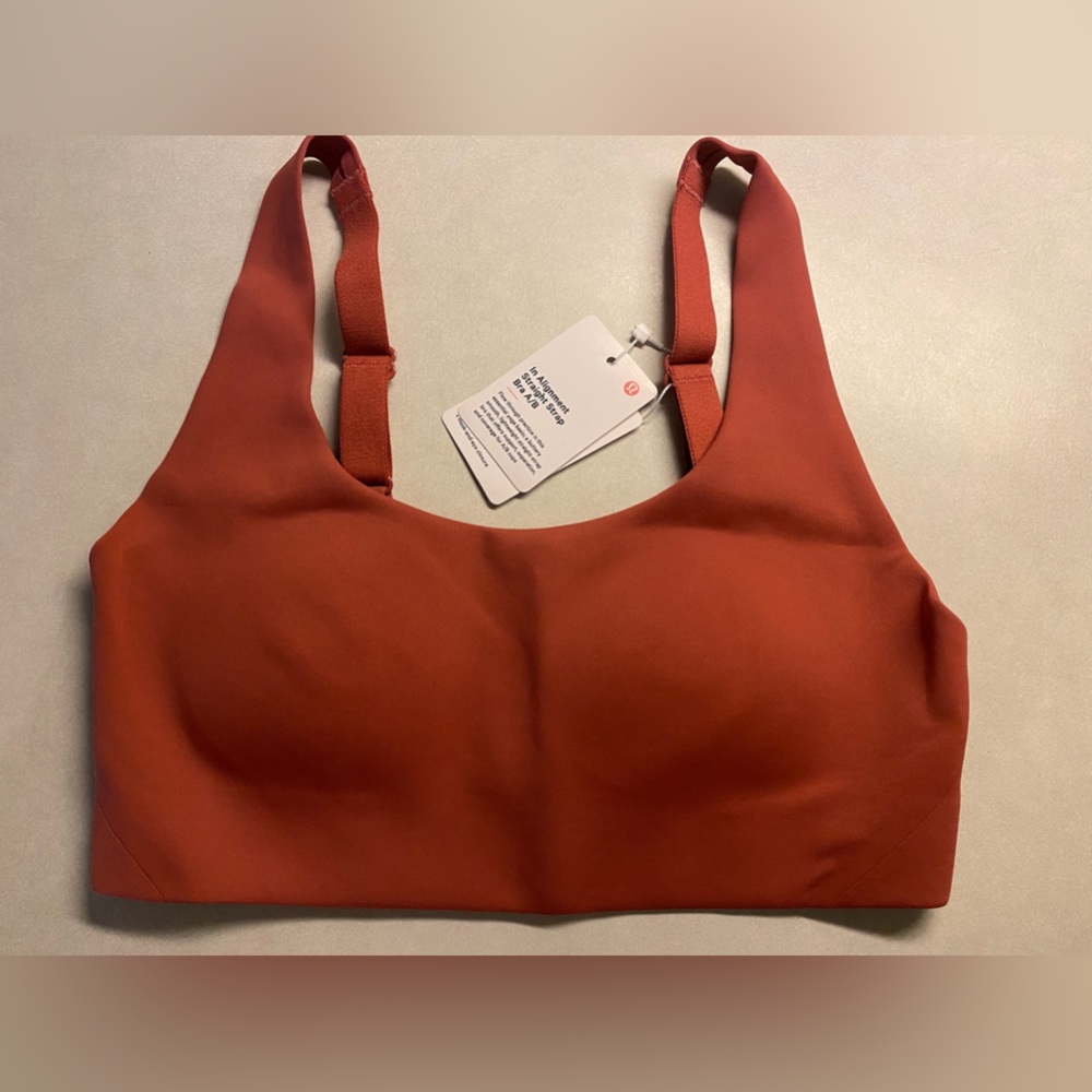 Lululemon In Alignment Straight strap bra. NWT. Size 4 A/B